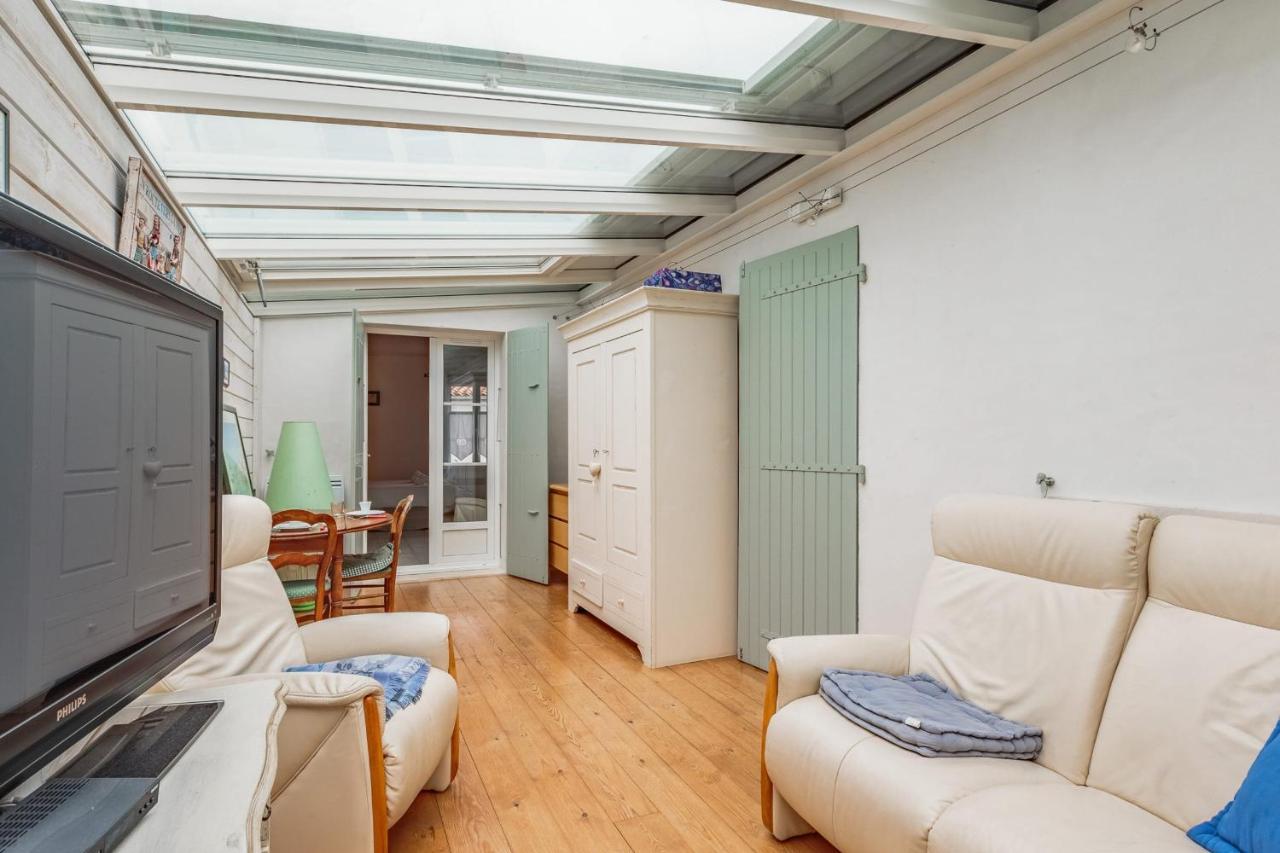 Nice Studio With Veranda Nearby The Beach In La Flotte - Welkeys Εξωτερικό φωτογραφία